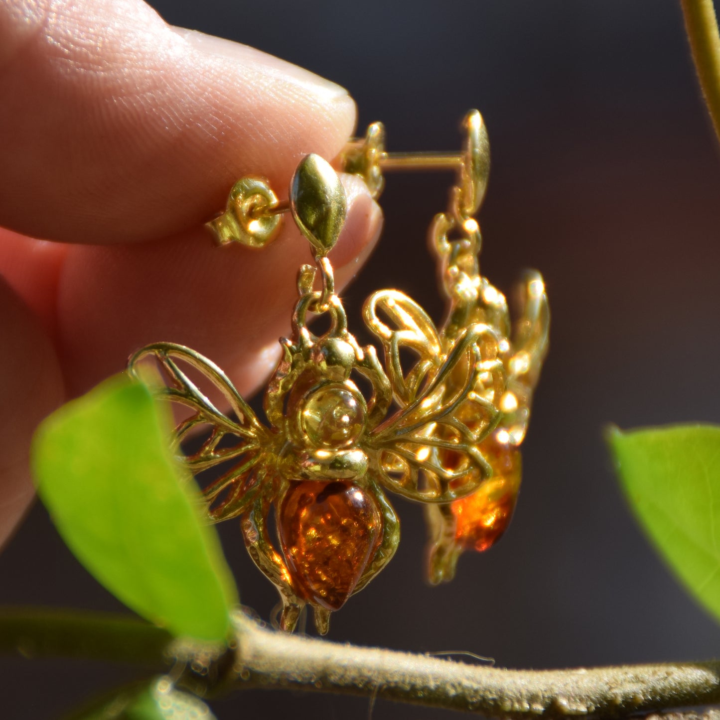 Elegant bee earrings with natural cognac and gold amber and 18k Gold plated 925 Sterling Silver, MJ Baltica, BZK182