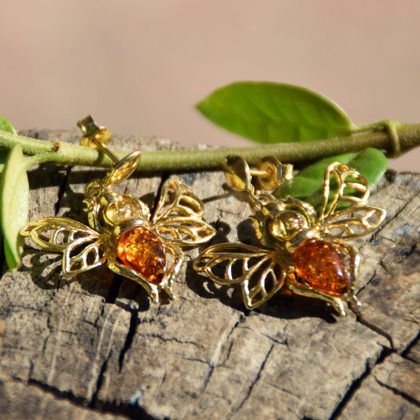 Elegant bee earrings with natural cognac and gold amber and 18k Gold plated 925 Sterling Silver, MJ Baltica, BZK182