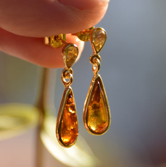 Elegant floral earrings in natural cognac and gold Amber and 18k Gold plated 925 Sterling Silver, MJ Baltica, BZK183