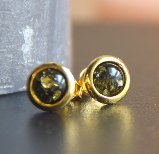 Round earrings with natural green Amber and 18k Gold-plated 925 Sterling Silver, MJ Baltica, BZK187