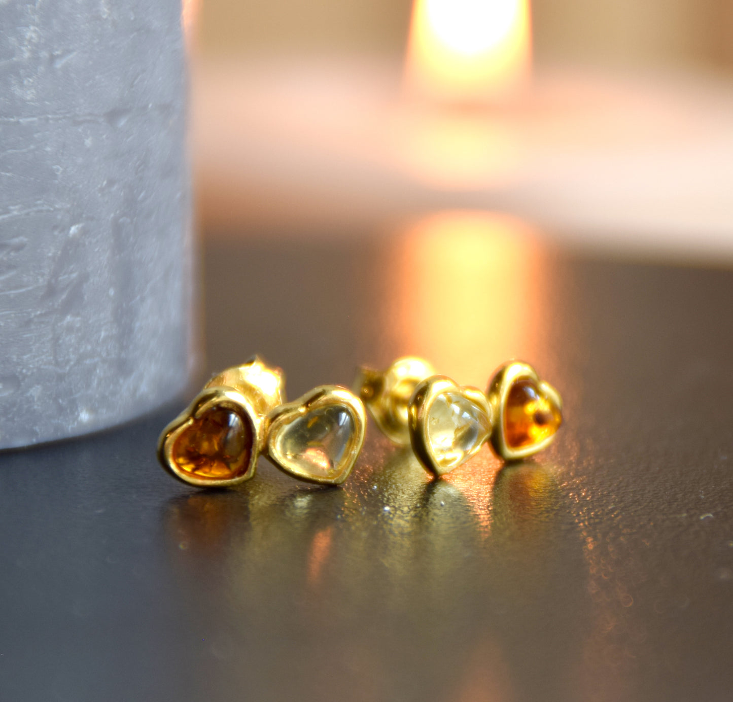 Romantic two-heart earrings in natural cognac and gold amber and 18k gold-plated 925 Sterling Silver, MJ Baltica, BZK191