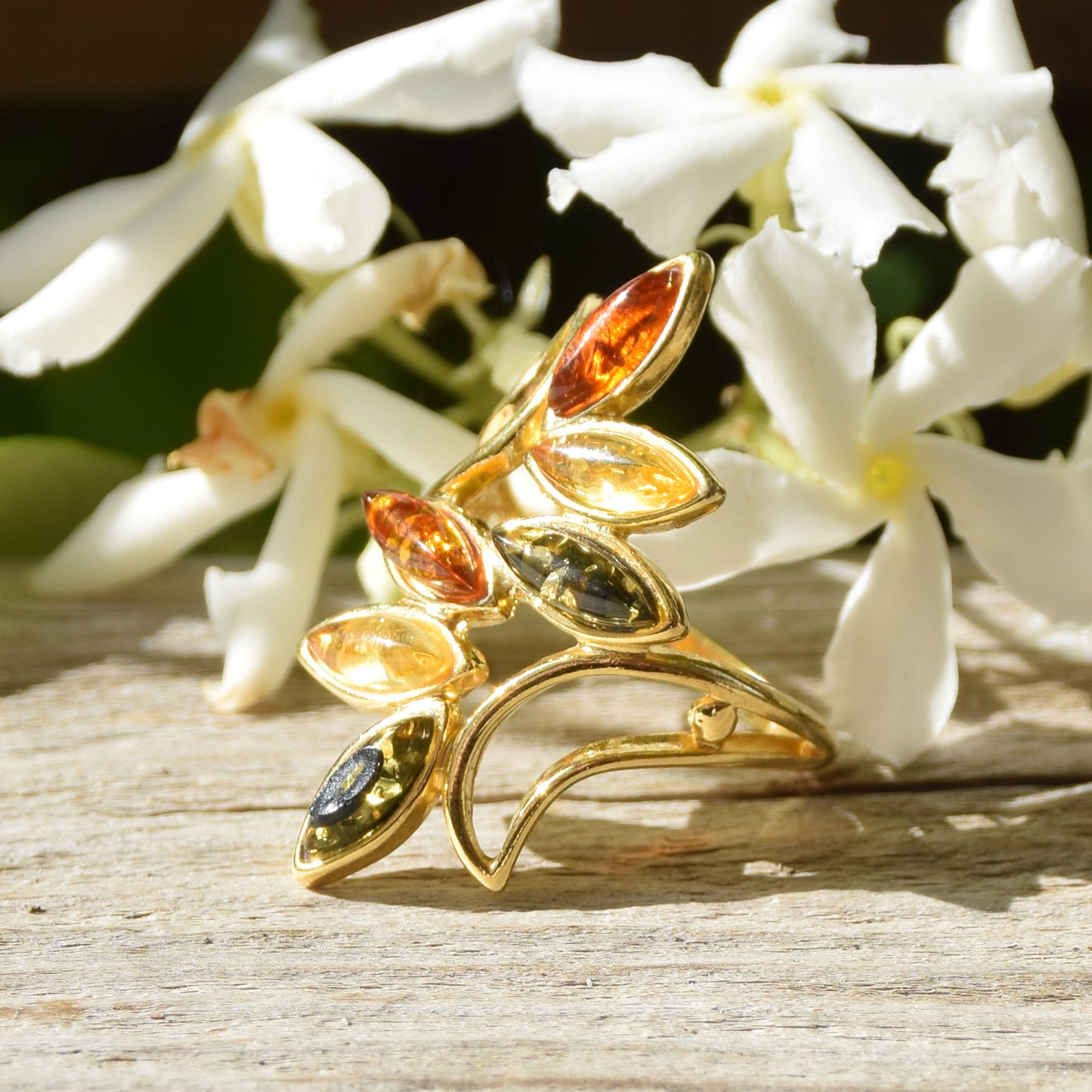 Tall floral band ring in natural Amber of various shades and 18k Gold plated Silver, MJ Baltica, BZP001