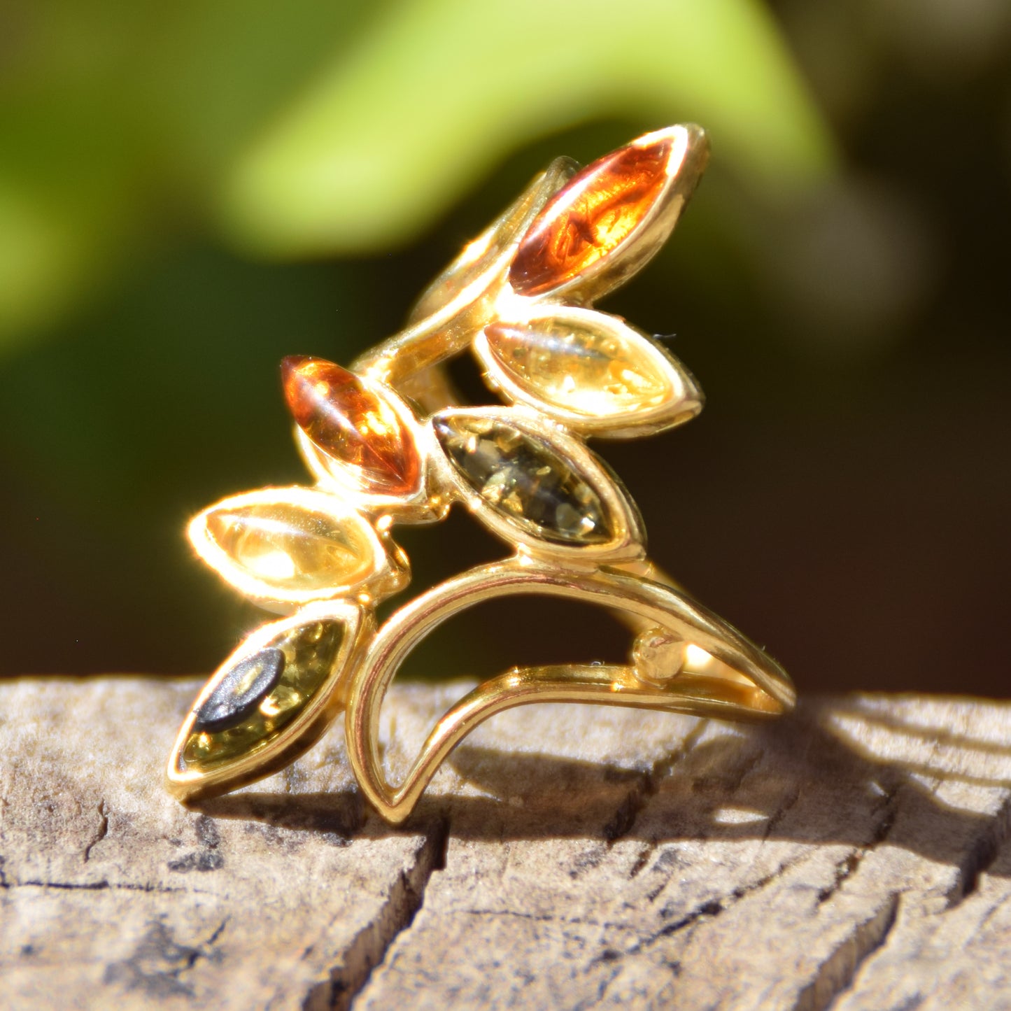 Tall floral band ring in natural Amber of various shades and 18k Gold plated Silver, MJ Baltica, BZP001