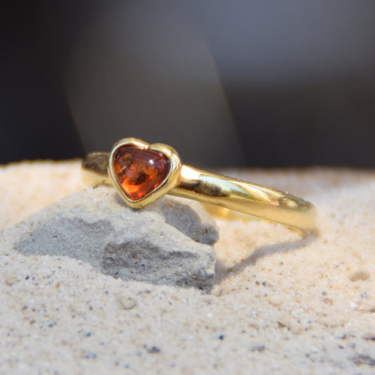 Romantic band ring in natural cognac amber and 18k gold-plated silver, MJ Baltica, BZP006