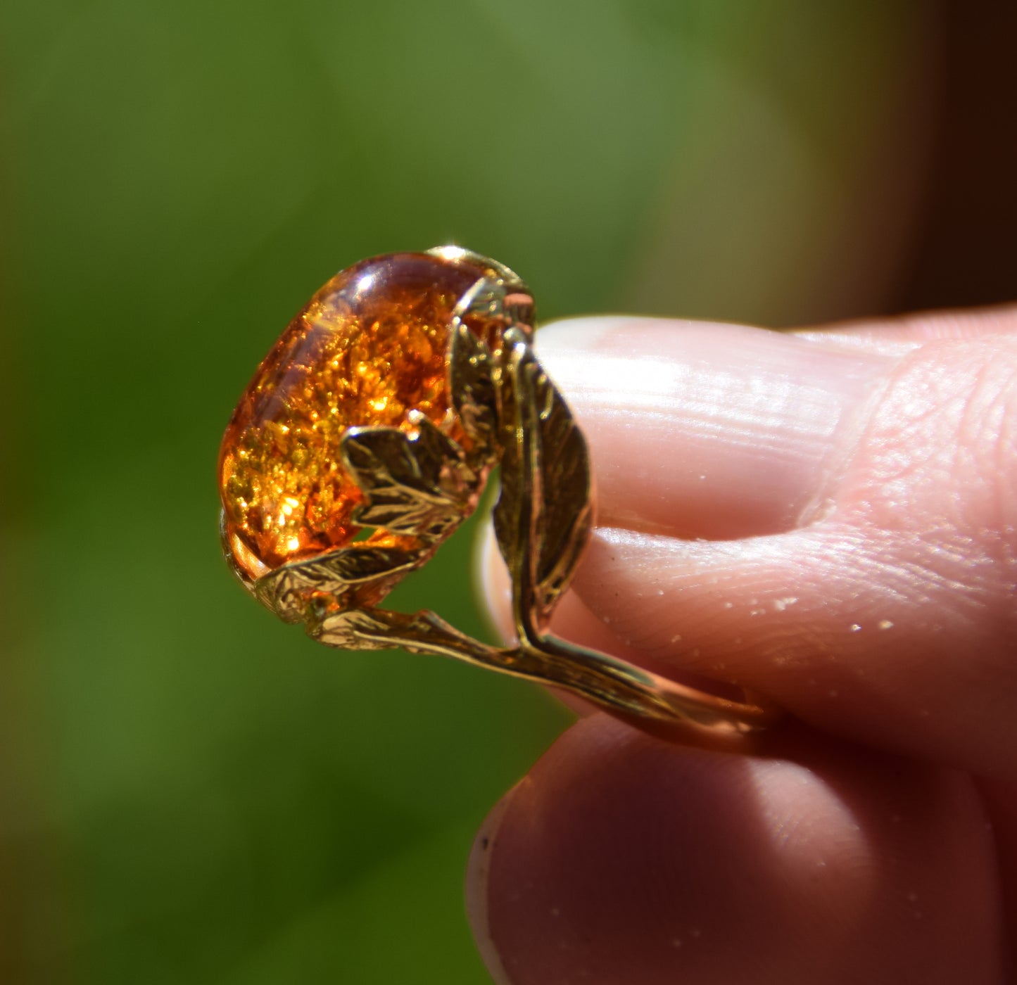 MJ Baltica, anello, Ambra Naturale Baltica, Argento 925, placcato in Oro 14k, vintage, foglie, artigianale, BZP025
