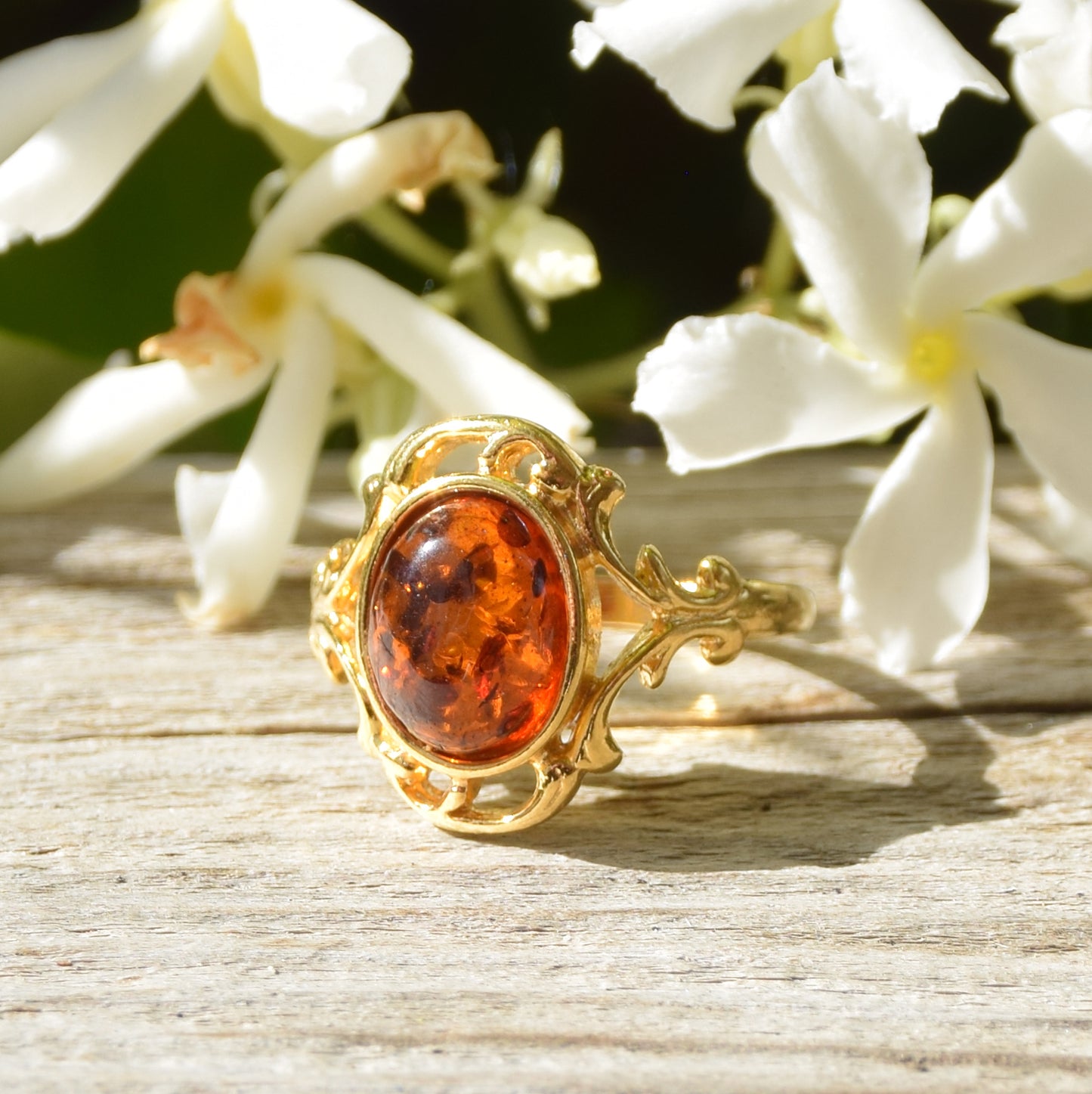 Bright Victorian-style ring made with natural cognac Amber and 18k Gold-plated Silver, MJ Baltica, BZP027