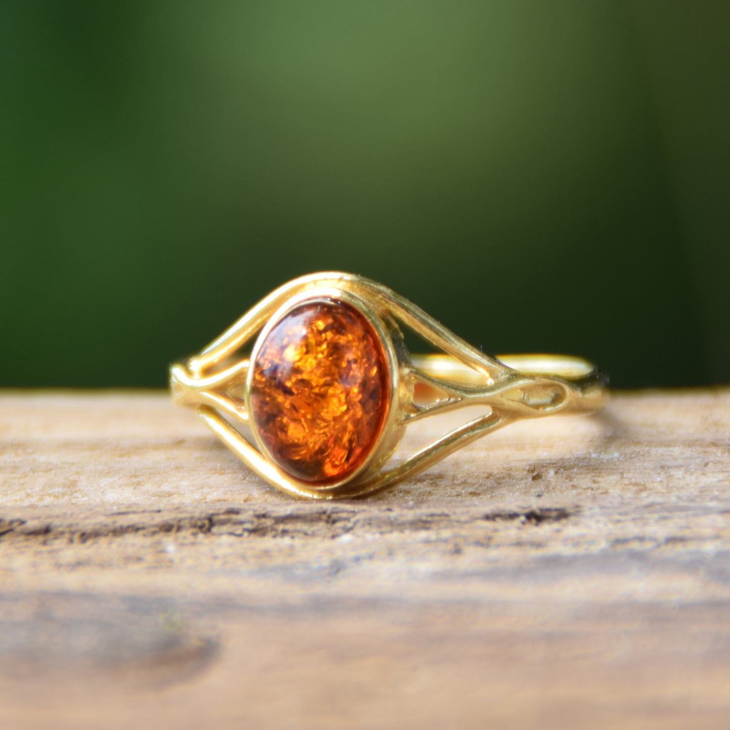 Delicate cognac natural amber and 18k gold-plated silver band ring, MJ Baltica, BZP049