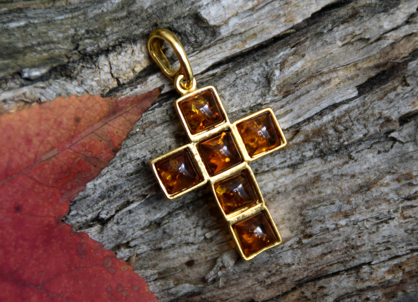 MJ Baltica, Pendant, natural Baltic Amber, Silver, 14k Gold plated, Cross, cognac, BZW002