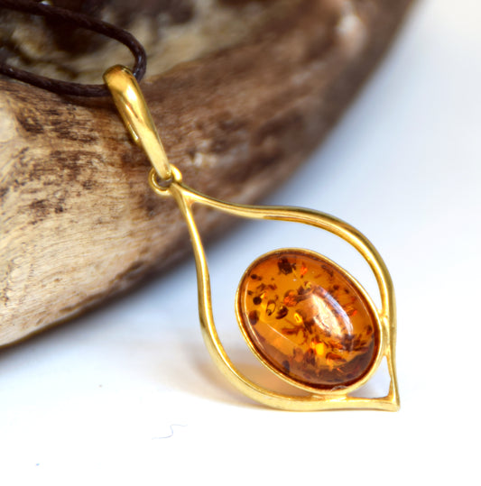 MJ Baltica, Ciondolo di Ambra naturale con Argento, placcato in Oro 18k BZW005
