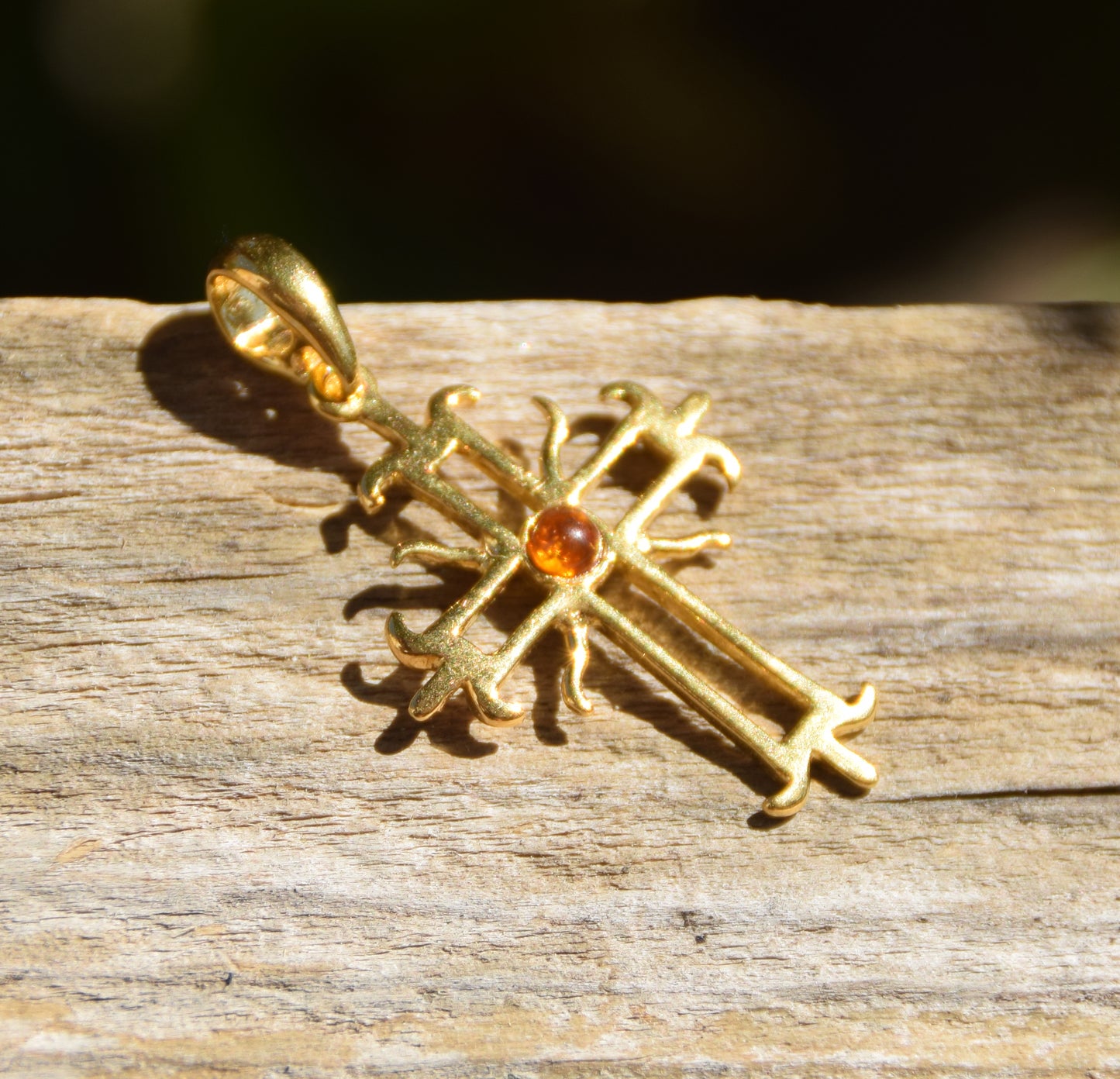 MJ Baltica, pendant, natural Baltic Amber, 925 Silver, 14k Gold plated BZW024