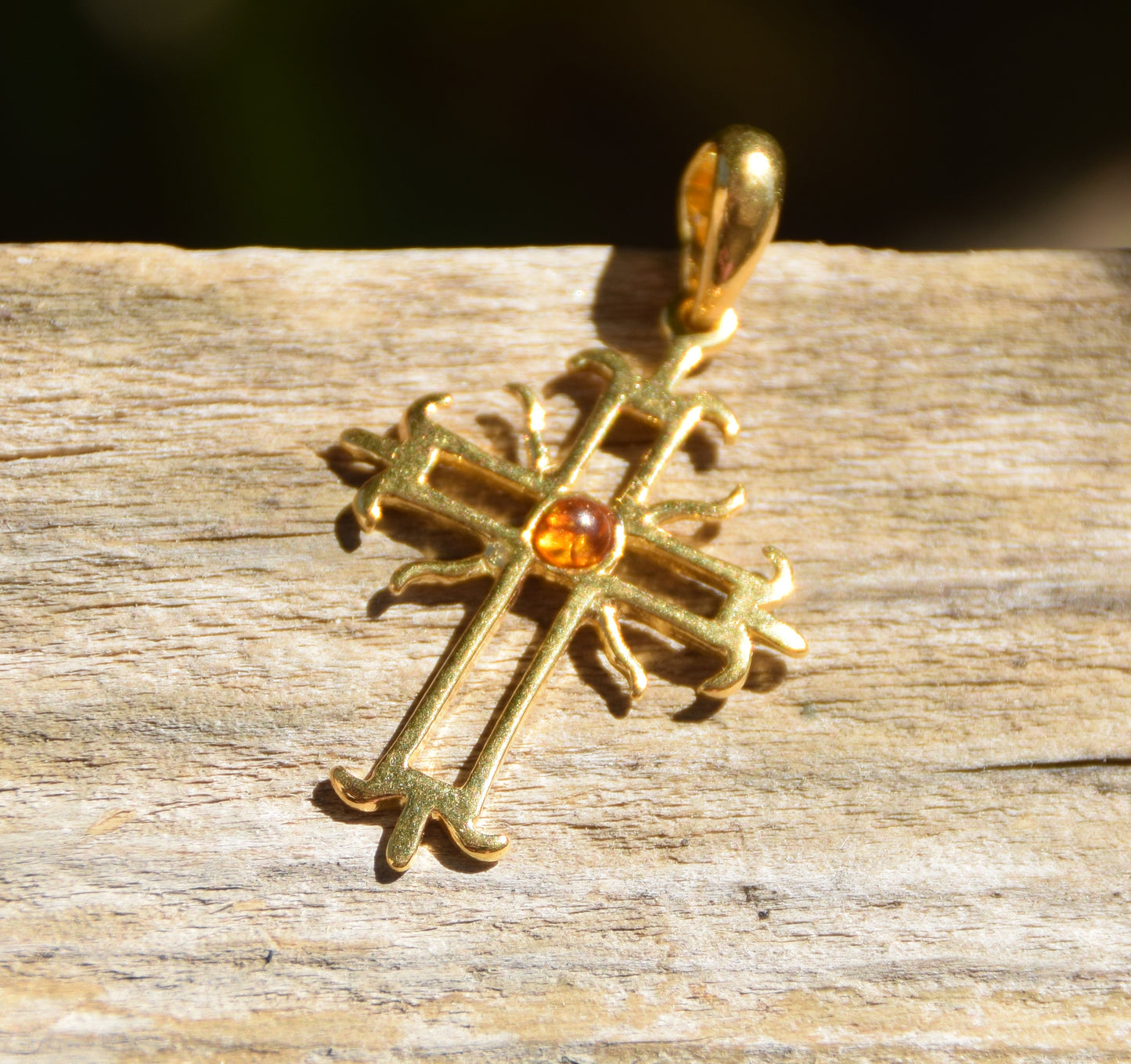 MJ Baltica, pendant, natural Baltic Amber, 925 Silver, 14k Gold plated BZW024