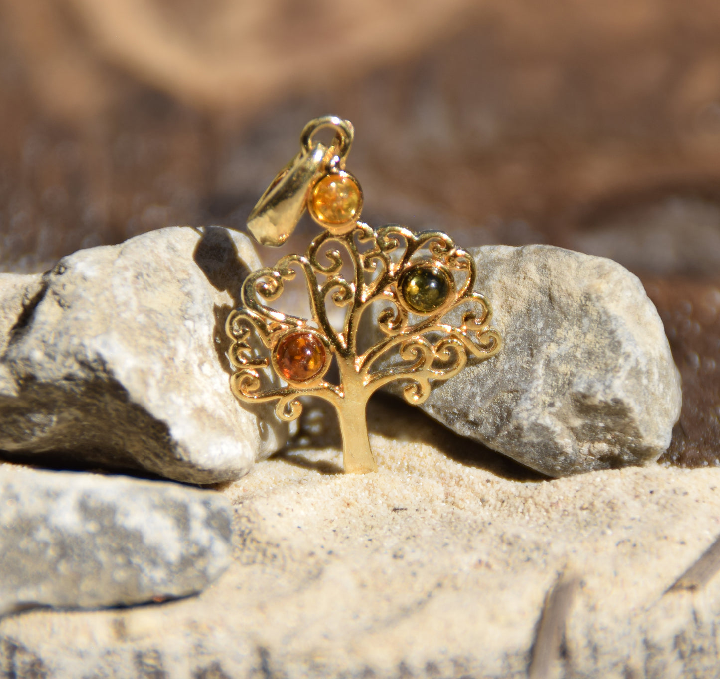 Pendant with Tree of Life in 18k Gold Plated Silver and natural Amber of various shades, MJ Baltica BZW033