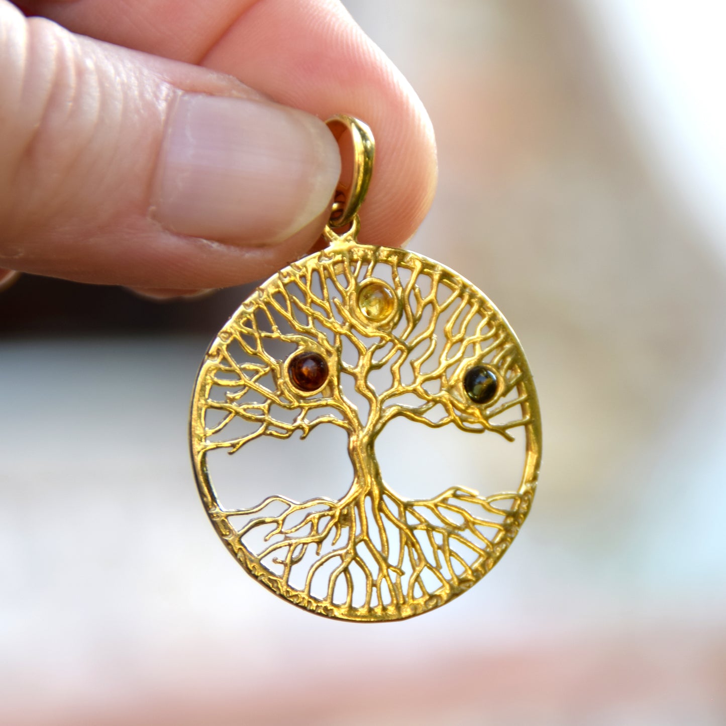 Ciondolo con albero della vita in Ambra naturale di varie tonalità e Argento 925 placcato in Oro 18k, MJ Baltica, BZW059