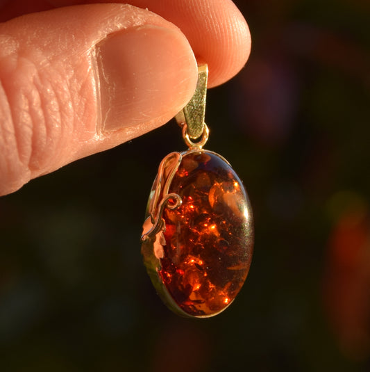 MJ Baltica, ciondolo, Ambra naturale Baltica, Argento 925, Placcato in Oro 18k, elegante, artigianale, classico, BZW081