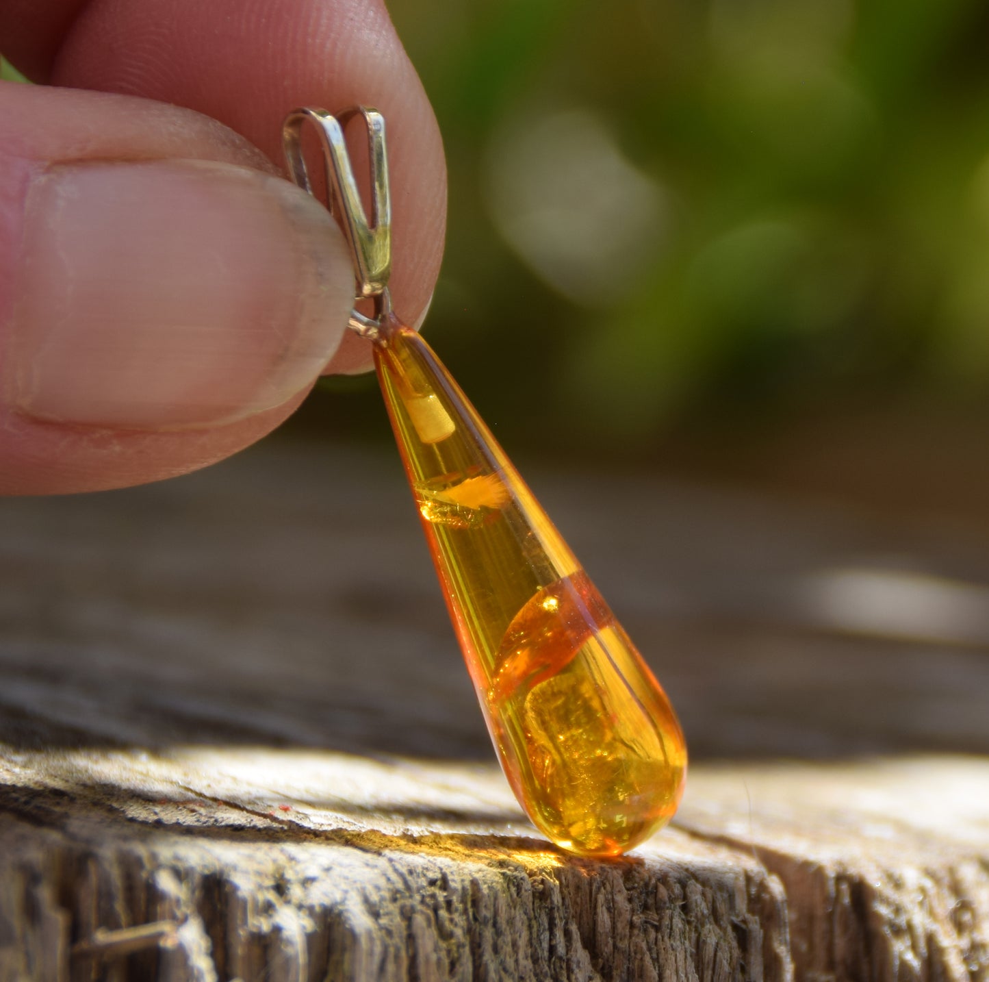 MJ Baltica, pendant, natural Baltic Amber, 925 Silver, 18k Gold Plated, handmade, drop, faceted, BZW086