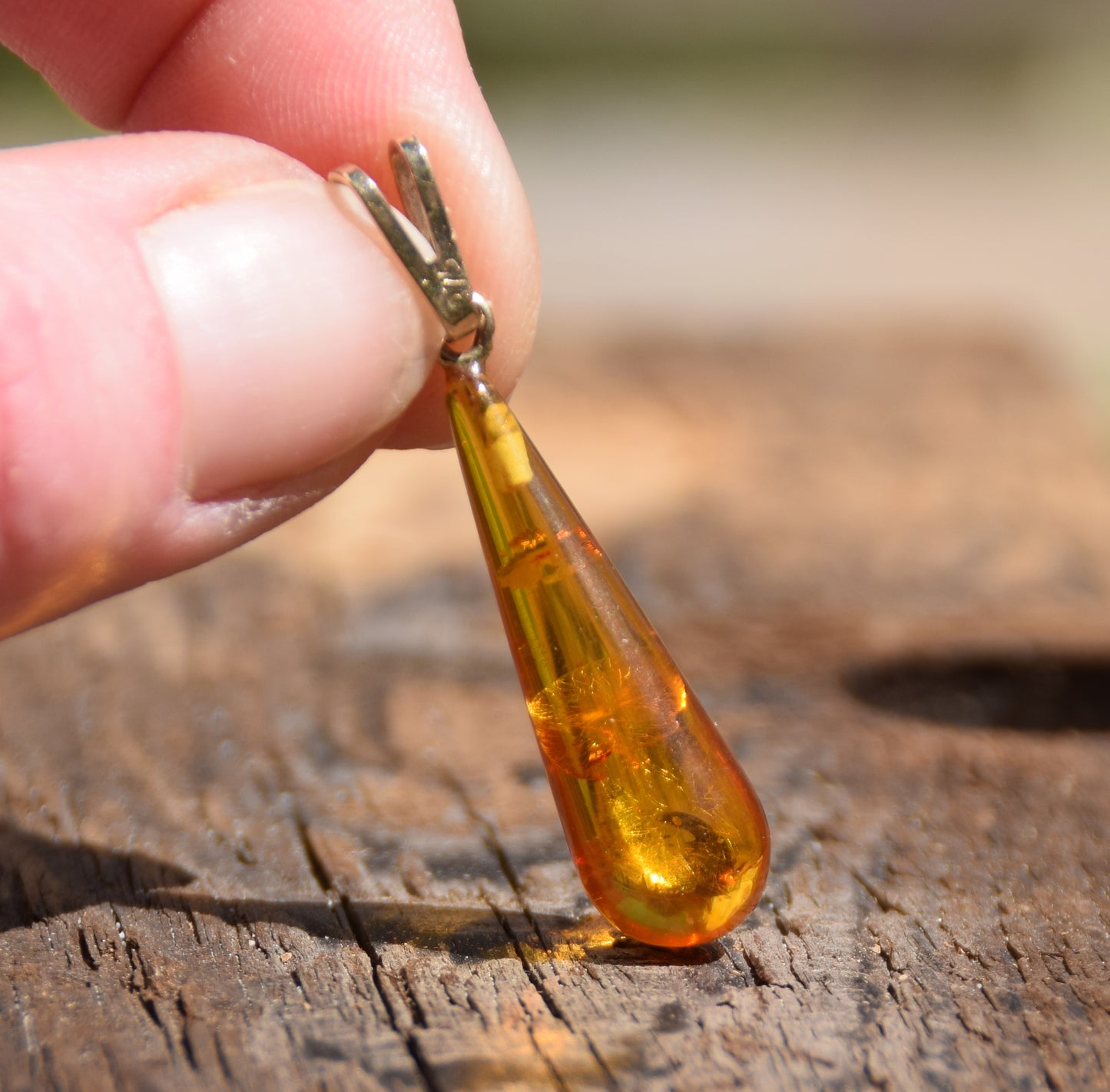 MJ Baltica, pendant, natural Baltic Amber, 925 Silver, 18k Gold Plated, handmade, drop, faceted, BZW086