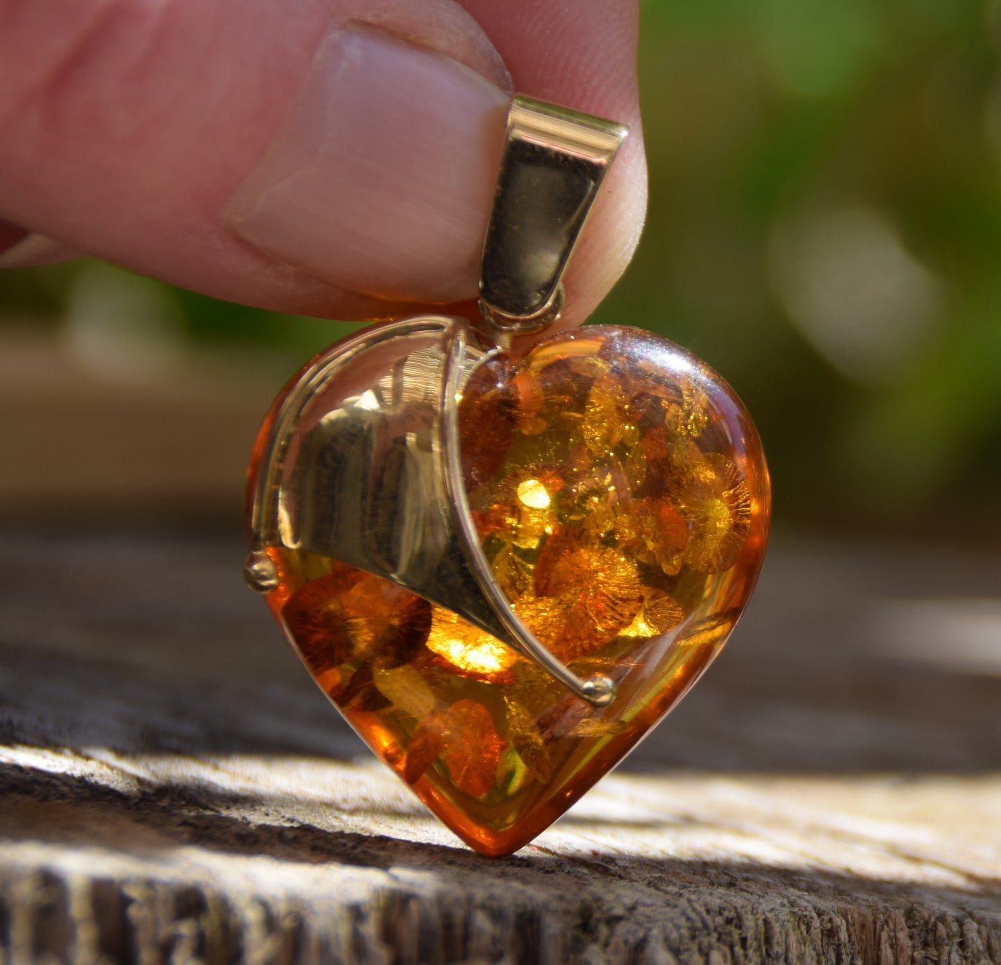 Large Heart Pendant in Natural Amber and 18k Gold Plated Sterling Silver, MJ Baltica, BZW099