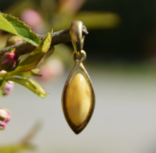 MJ Baltica, ciondolo, Ambra naturale Baltica, Argento 925, Placcato in Oro 18k, ambra imperiale, artigianale, unisex, BZW111