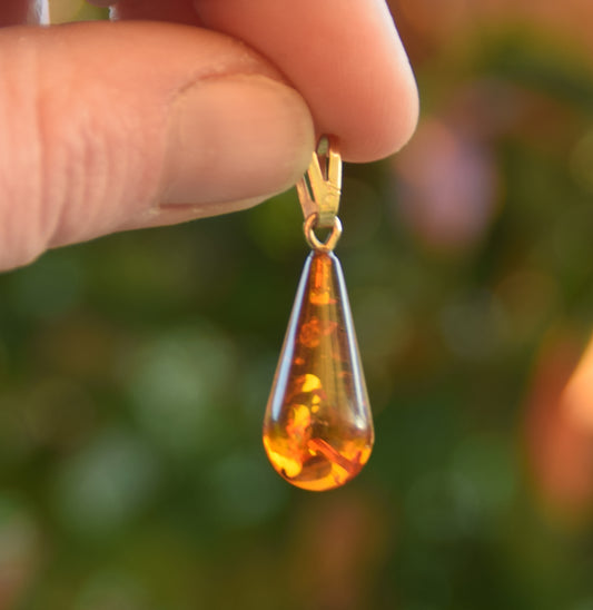 MJ Baltica, ciondolo, Ambra naturale, Argento, placcato Oro 18k, artigianale, goccia, luminoso, BZW124