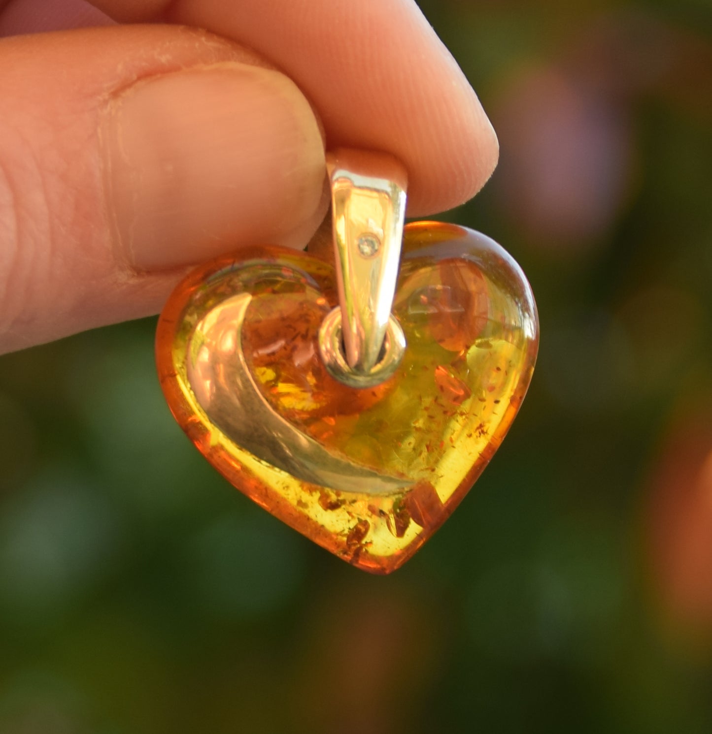 MJ Baltica, ciondolo, Ambra naturale, Argento, placcato Oro 18k, artigianale, cuore, luna, luminoso, BZW125