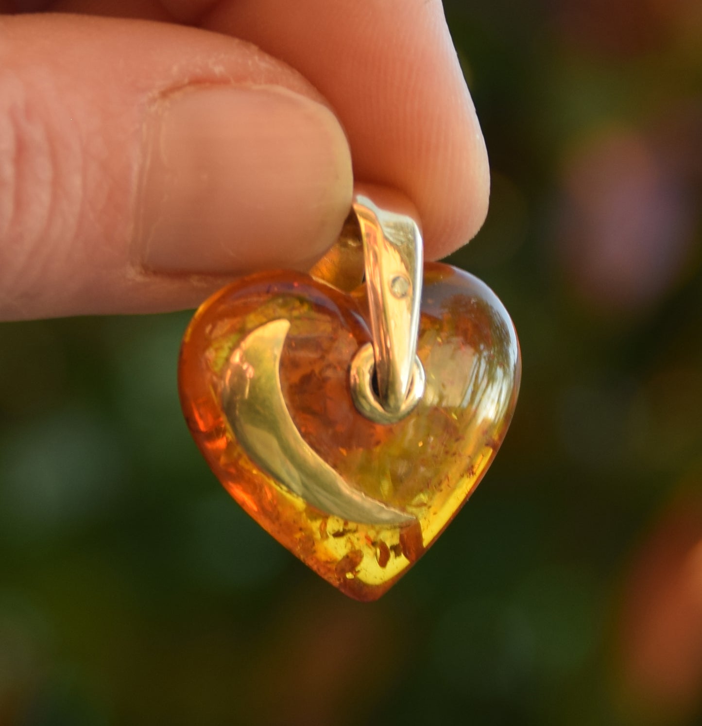 MJ Baltica, ciondolo, Ambra naturale, Argento, placcato Oro 18k, artigianale, cuore, luna, luminoso, BZW125