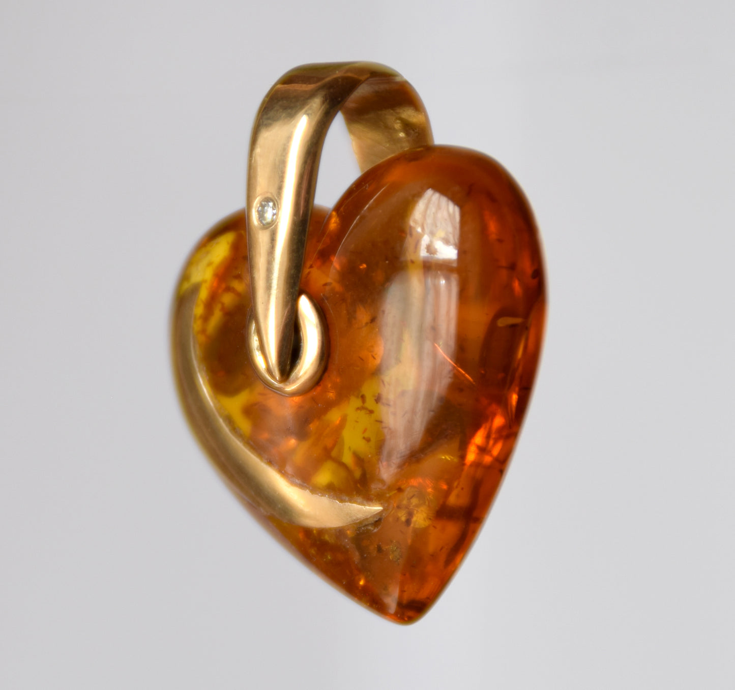 MJ Baltica, pendant, natural Amber, Silver, Gold plated, handcrafted, heart, moon, luminous, BZW125