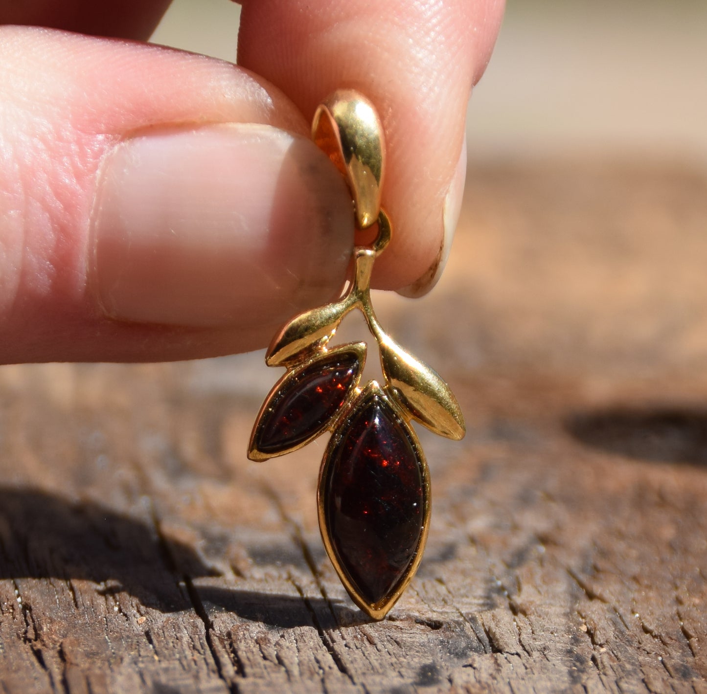 Delicate pendant with dark brown natural Amber leaves and 18k Gold plated Silver, MJ Baltica, BZW128