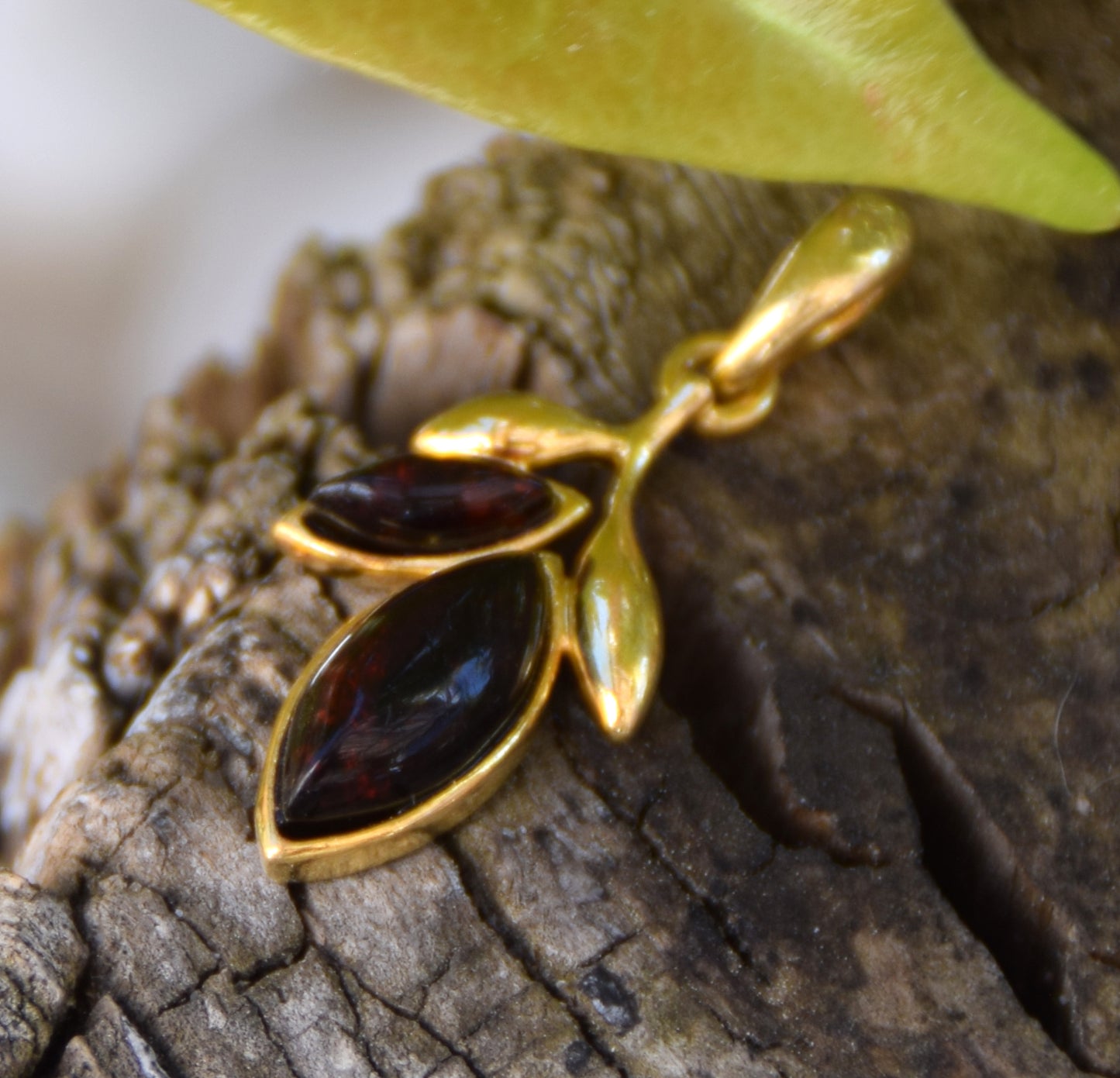 Delicate pendant with dark brown natural Amber leaves and 18k Gold plated Silver, MJ Baltica, BZW128