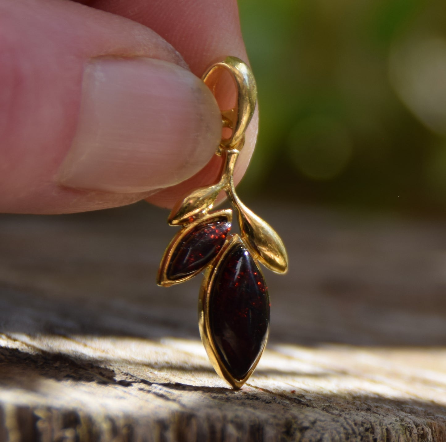 Delicate pendant with dark brown natural Amber leaves and 18k Gold plated Silver, MJ Baltica, BZW128