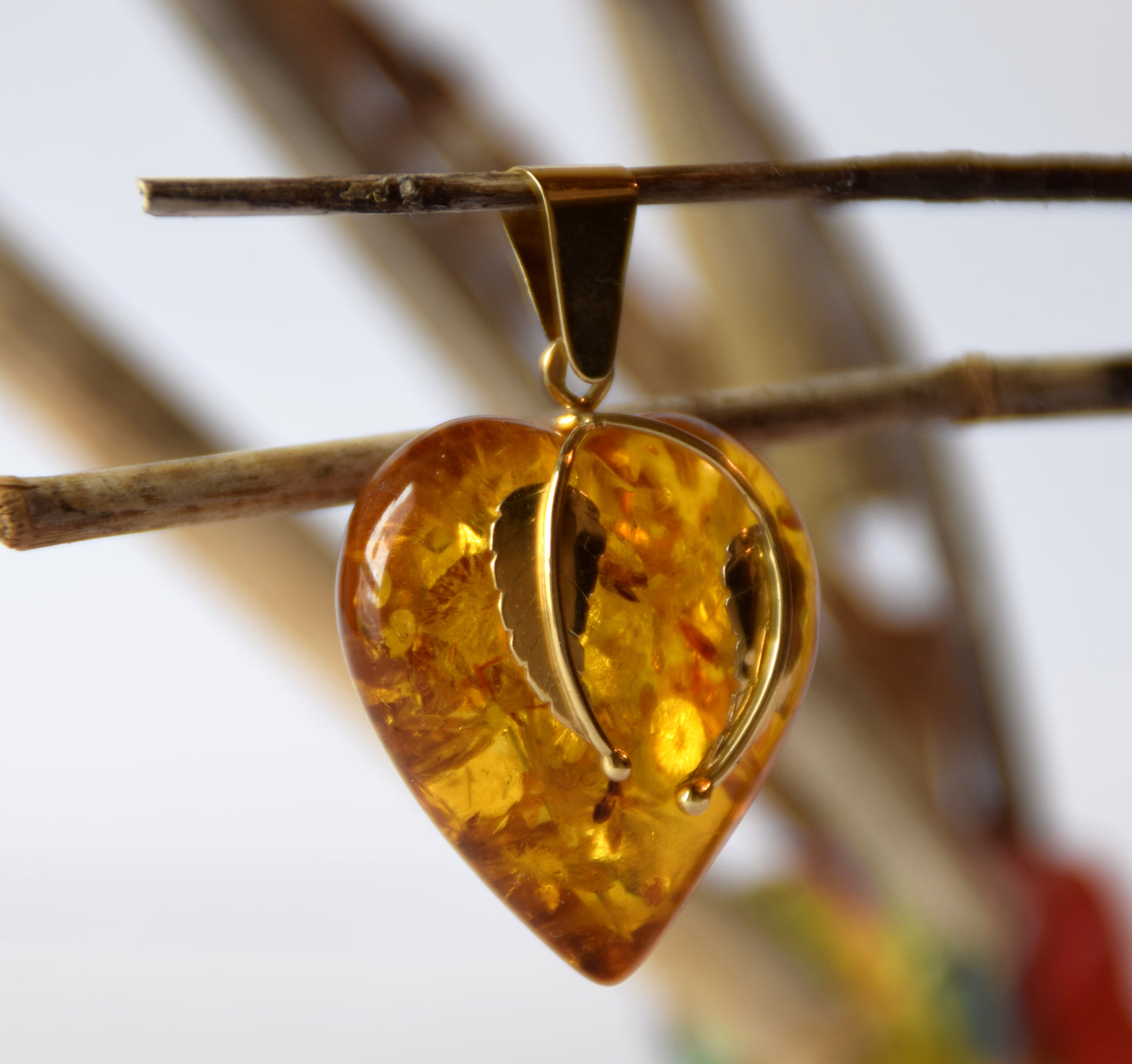 MJ Baltica, pendant, natural Amber, Silver, Gold plated, handcrafted, heart, luminous, BZW130