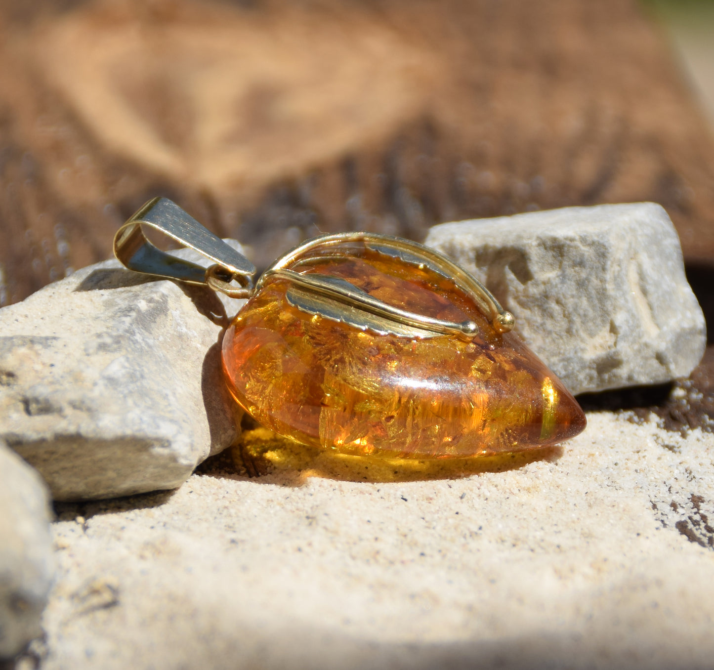 Large Romantic Heart-shaped Natural Amber and 18k Gold Plated Silver Pendant, MJ Baltica, BZW130