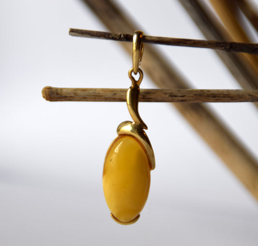 MJ Baltica, pendant, natural Amber, Silver, Gold plated, handcrafted, luminous, imperial amber, BZW137