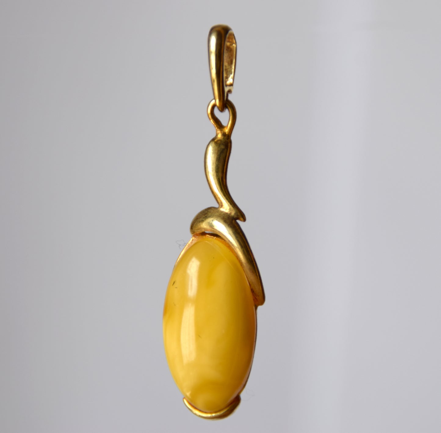 MJ Baltica, pendant, natural Amber, Silver, Gold plated, handcrafted, luminous, imperial amber, BZW137