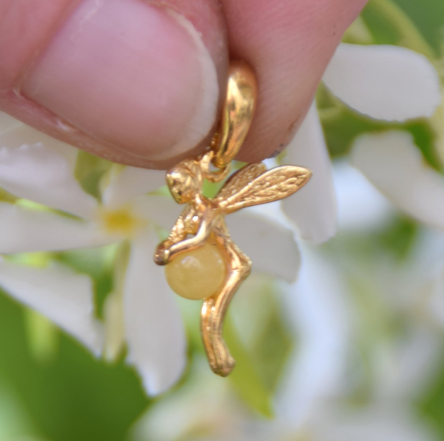 Delicate fairy pendant in 925 Sterling Silver plated with 18k Gold and Imperial Natural Amber, MJ Baltica, BZW161