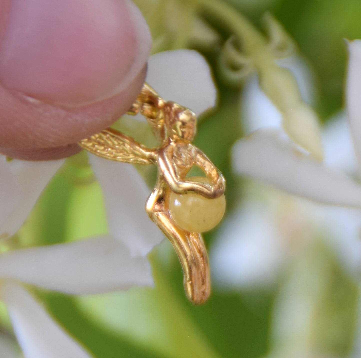 Delicate fairy pendant in 925 Sterling Silver plated with 18k Gold and Imperial Natural Amber, MJ Baltica, BZW161