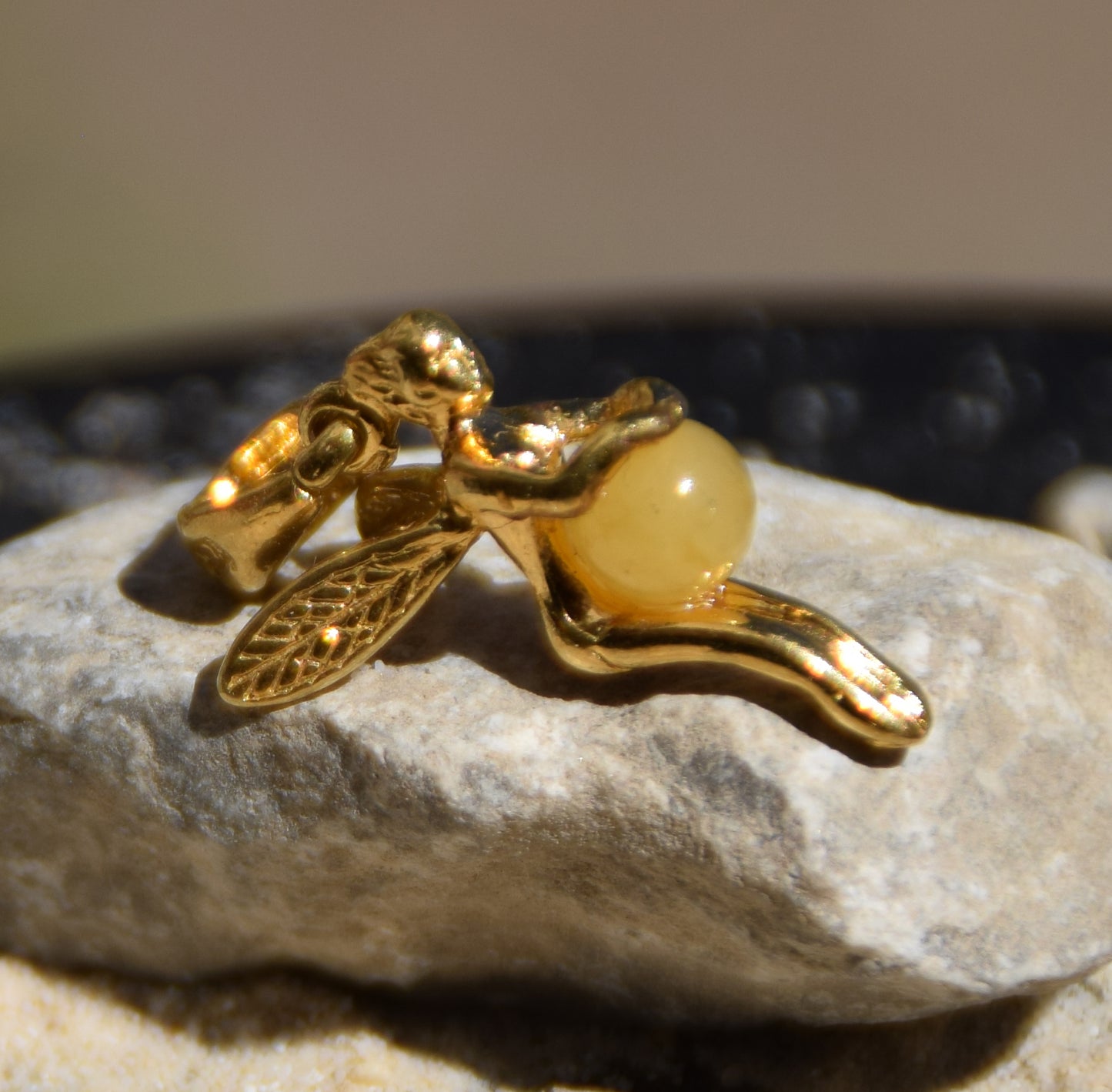 Delicate fairy pendant in 925 Sterling Silver plated with 18k Gold and Imperial Natural Amber, MJ Baltica, BZW161
