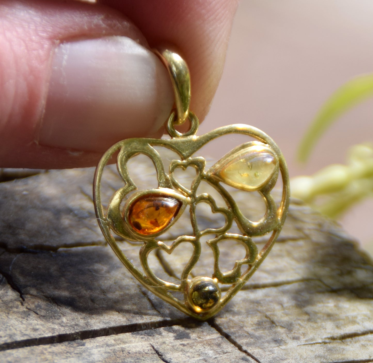 Romantic heart pendant in natural Amber of various shades and 18k Gold plated 925 Silver, MJ Baltica, BZW164