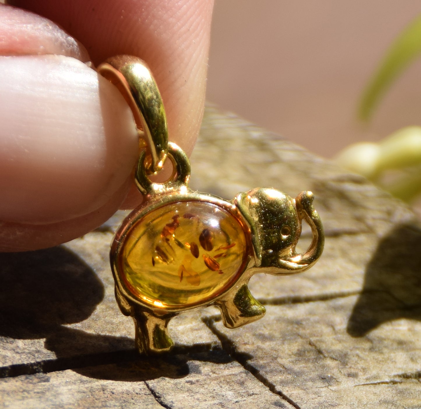 Delicate lucky elephant pendant in 925 Sterling Silver, 18k Gold plated with natural cognac Amber, MJ Baltica, BZW166