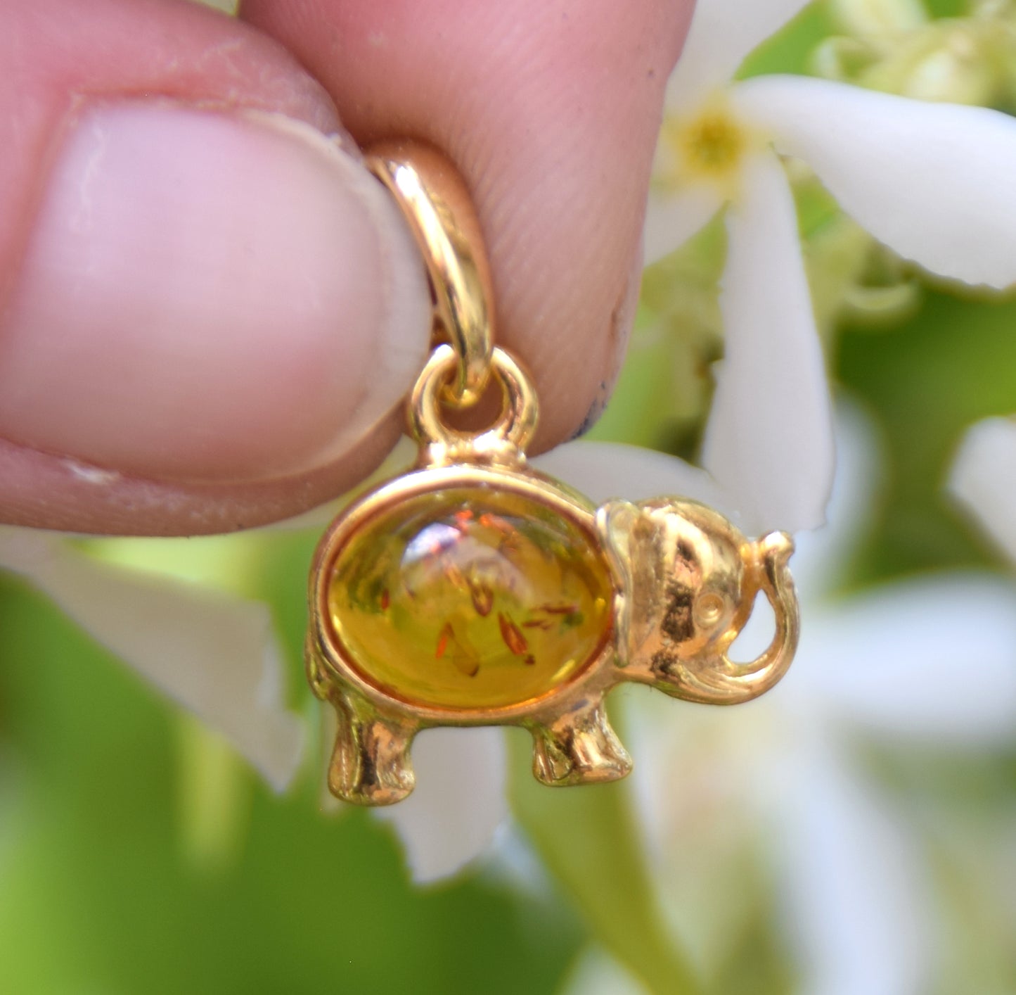 Delicate lucky elephant pendant in 925 Sterling Silver, 18k Gold plated with natural cognac Amber, MJ Baltica, BZW166