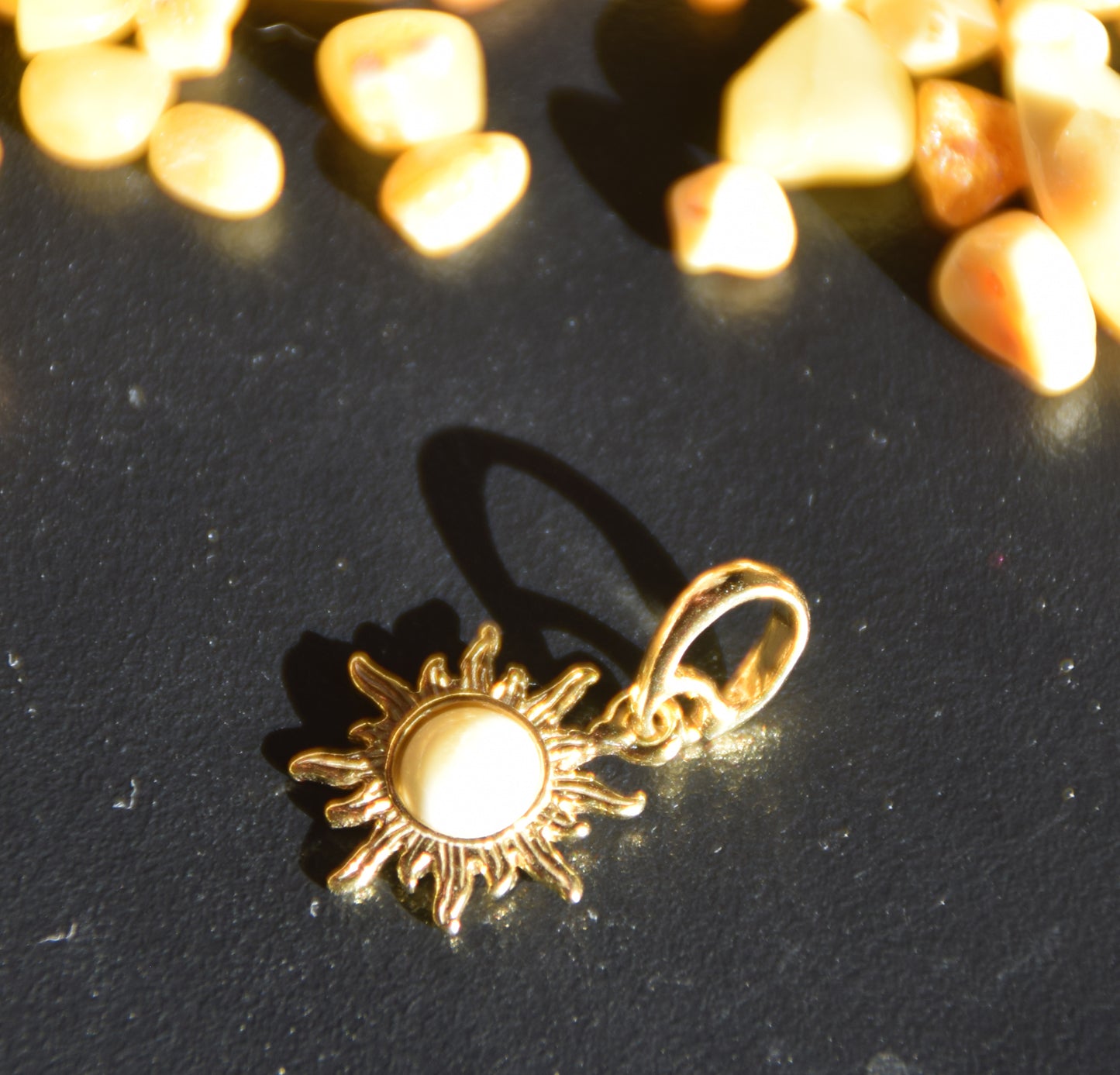 Delicate sun pendant with natural Imperial Amber in 18k Gold-plated Silver, MJ Baltica, BZW173