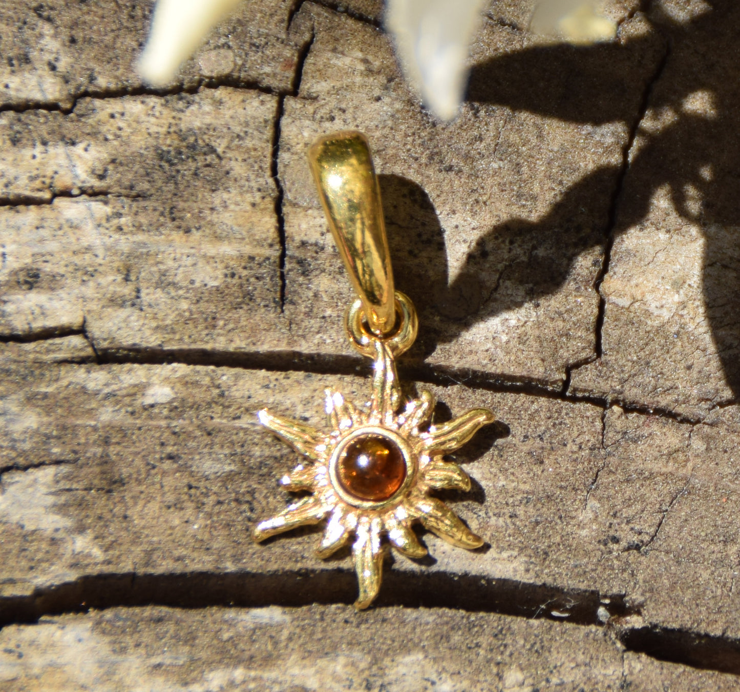 Delicate sun pendant with natural cognac brown Amber in 18k Gold plated Silver, MJ Baltica, BZW174