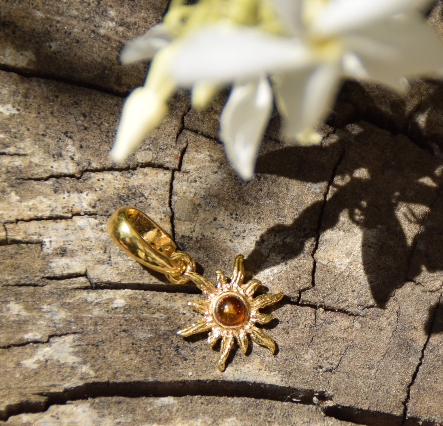 Delicate sun pendant with natural cognac brown Amber in 18k Gold plated Silver, MJ Baltica, BZW174