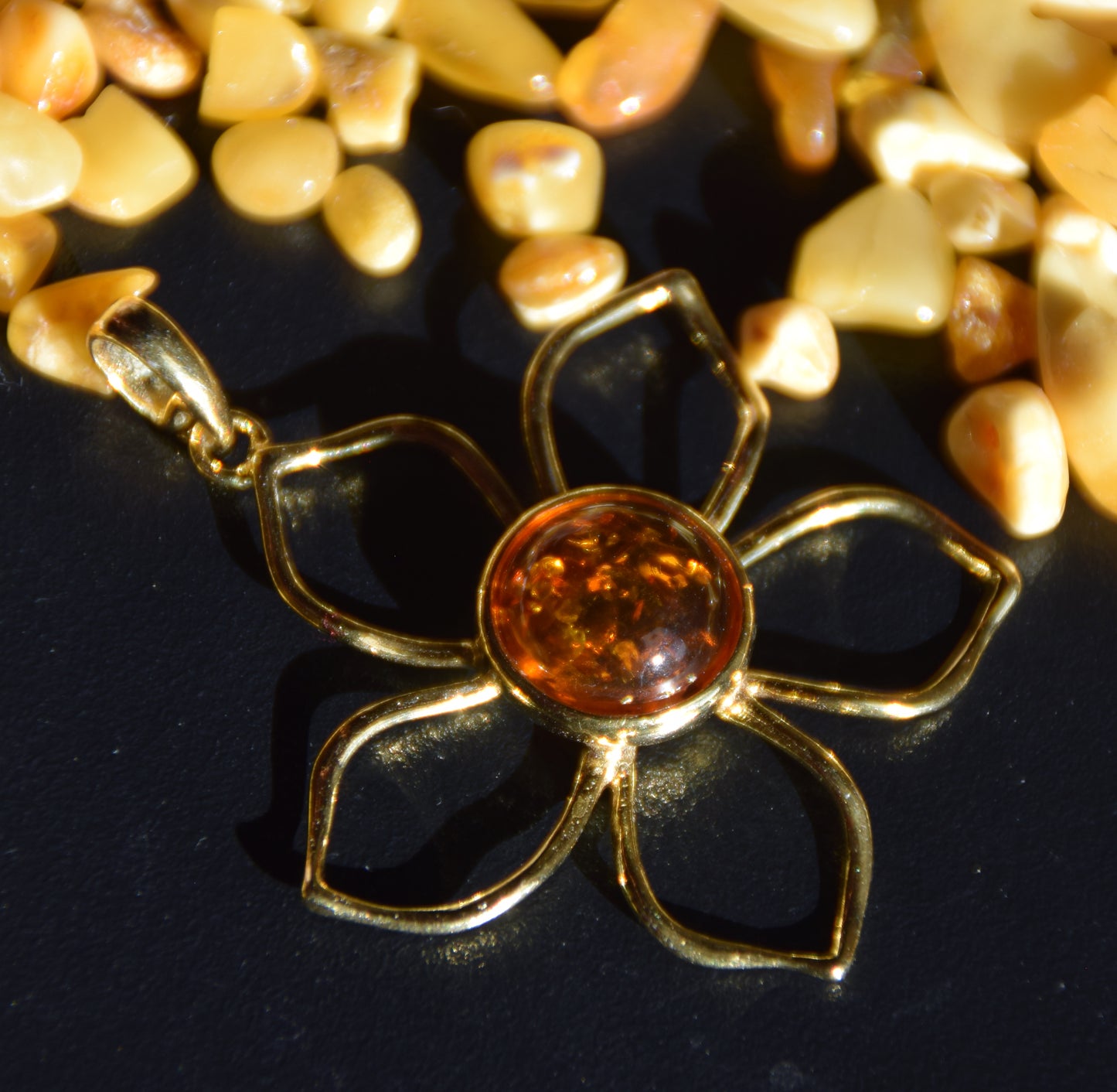 Pendant with large natural cognac amber flower and 18k gold-plated 925 sterling silver, MJ Baltica, BZW179