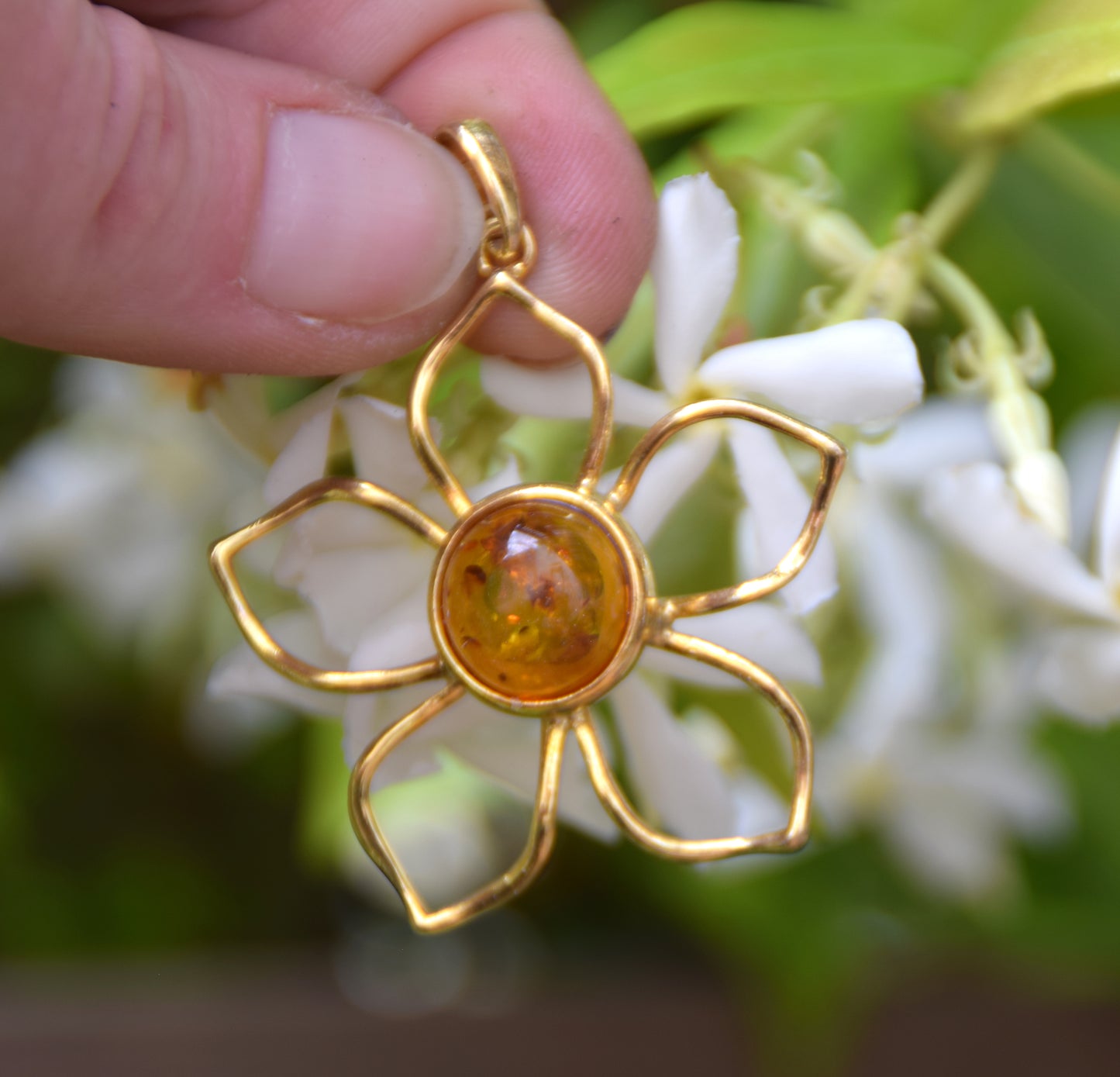 Pendant with large natural cognac amber flower and 18k gold-plated 925 sterling silver, MJ Baltica, BZW179