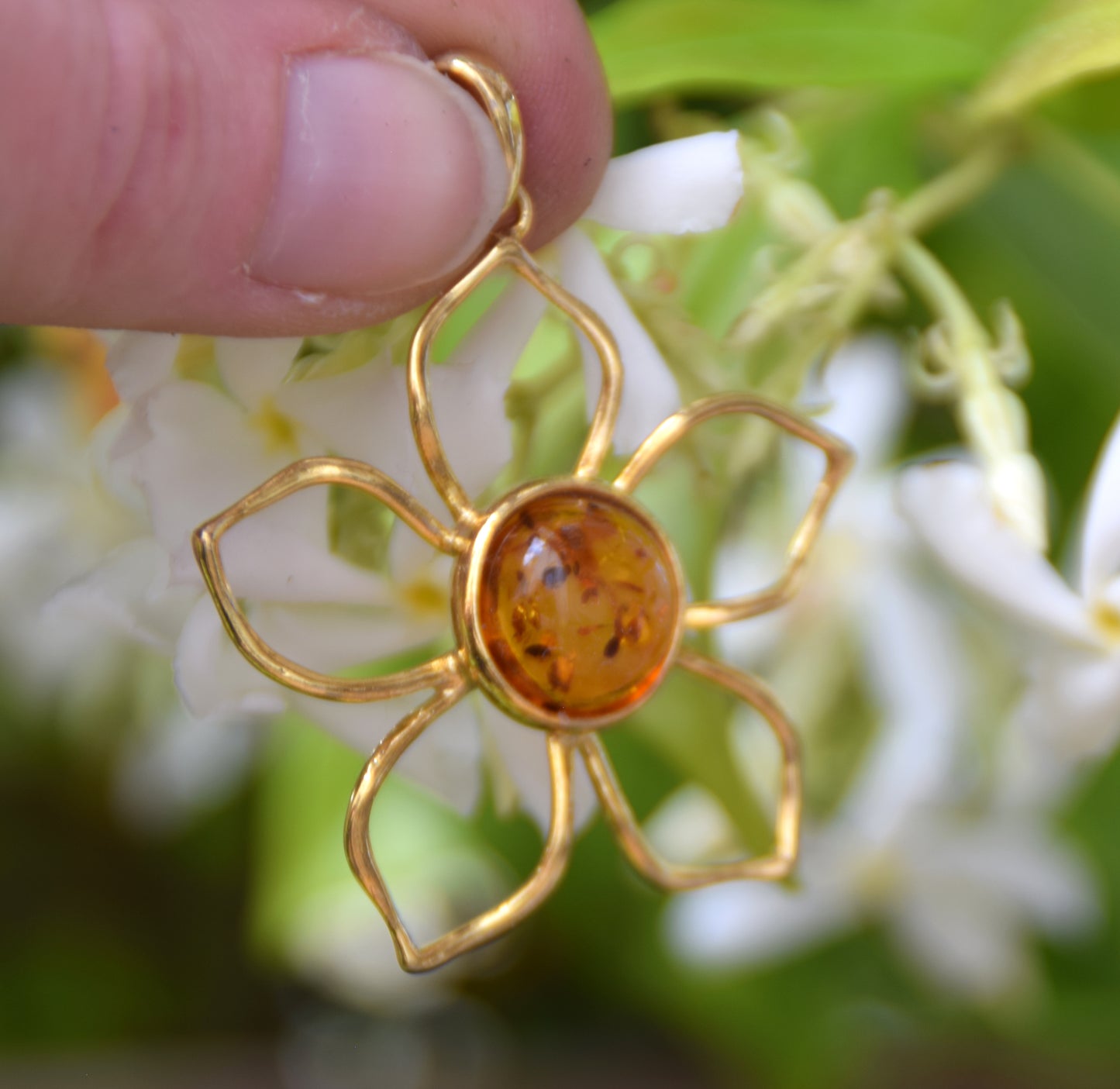 Pendant with large natural cognac amber flower and 18k gold-plated 925 sterling silver, MJ Baltica, BZW179