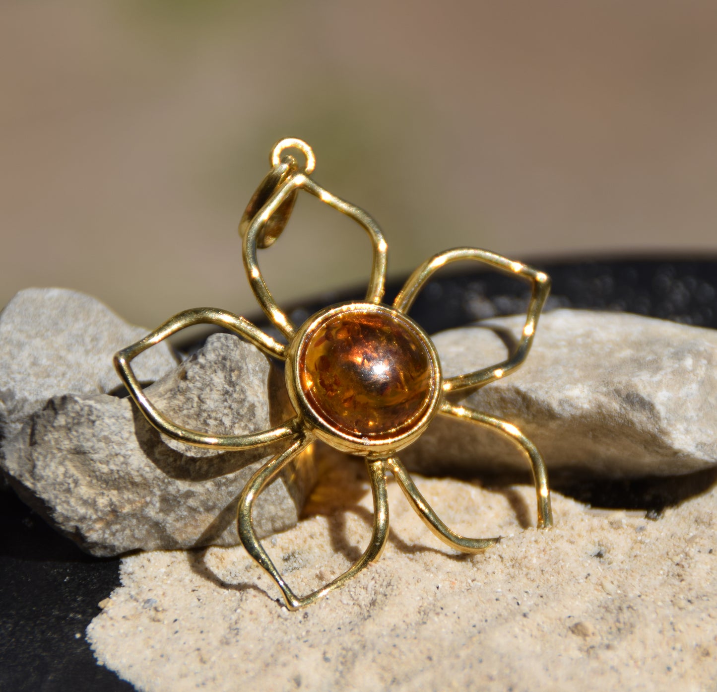 Pendant with large natural cognac amber flower and 18k gold-plated 925 sterling silver, MJ Baltica, BZW179