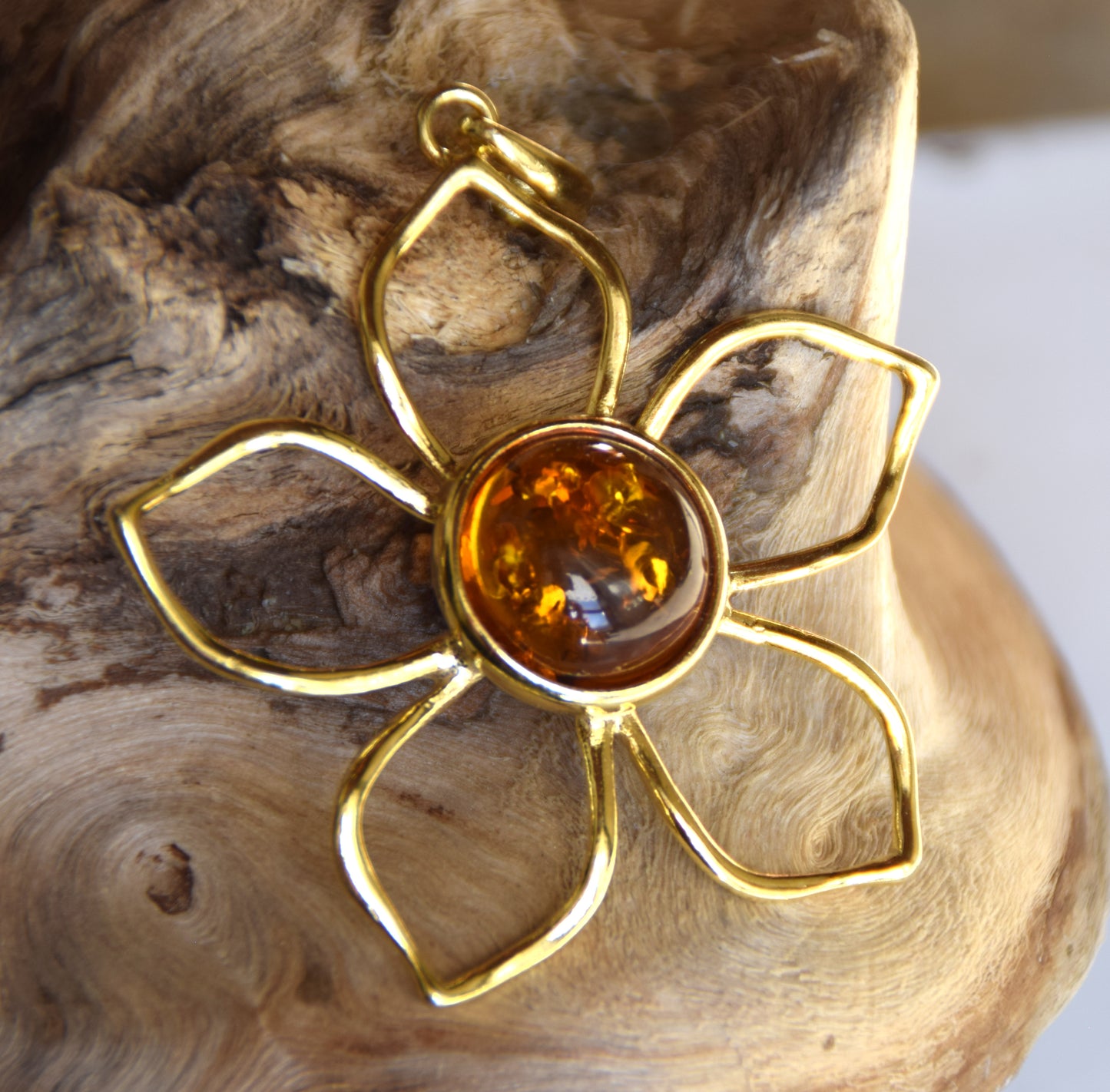 Pendant with large natural cognac amber flower and 18k gold-plated 925 sterling silver, MJ Baltica, BZW179
