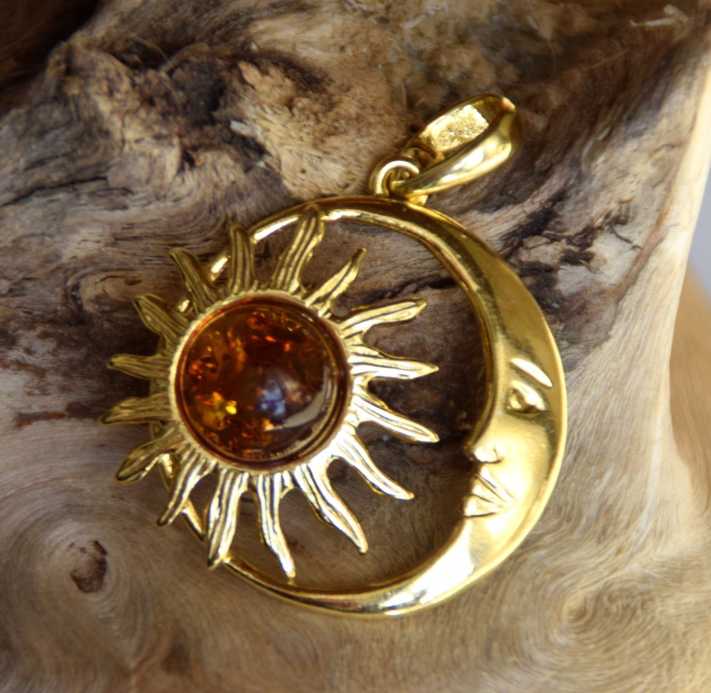 Sun and moon pendant with natural cognac-colored amber and 18k gold-plated silver, MJ Baltica, BZW183
