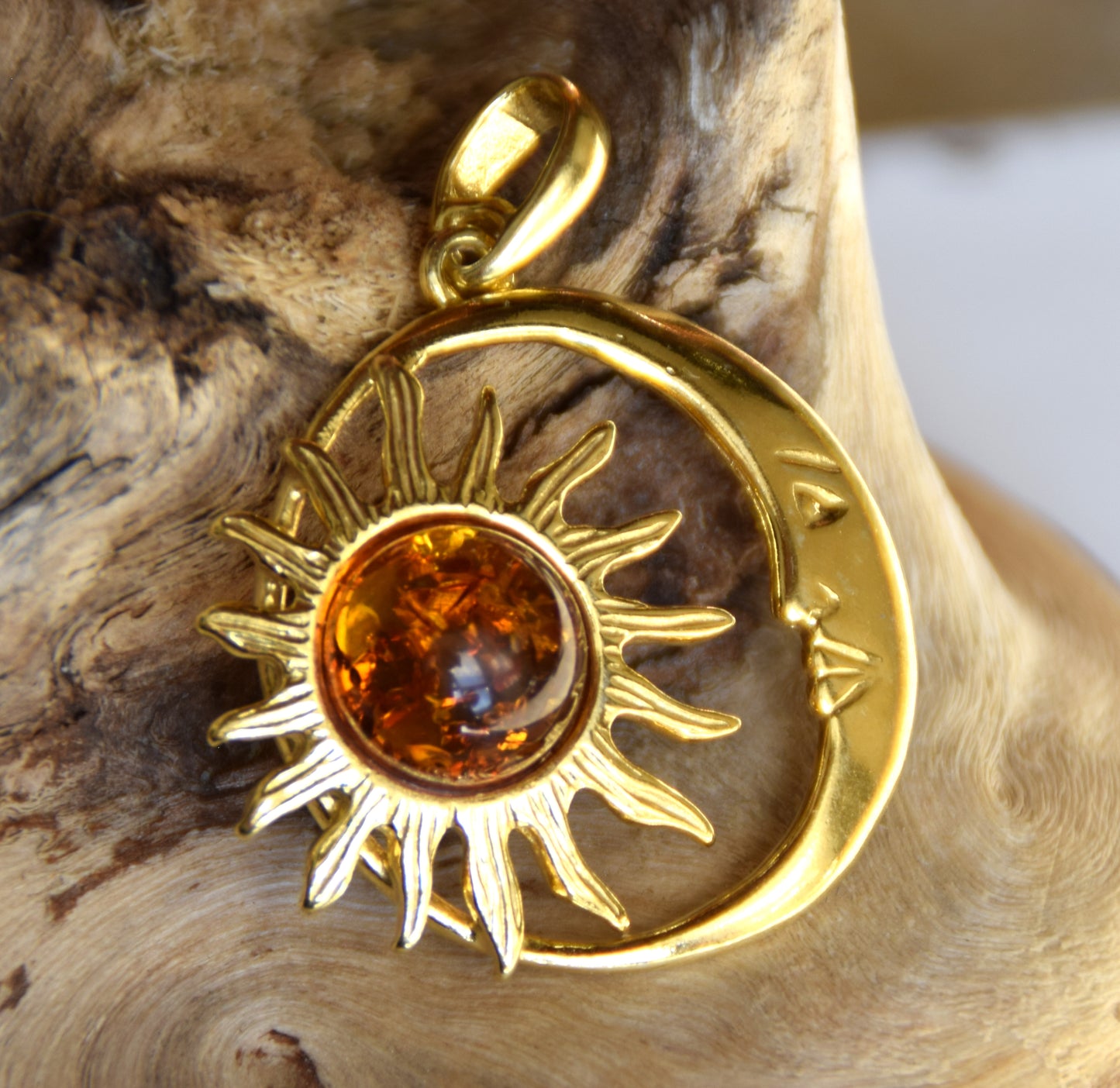 Sun and moon pendant with natural cognac-colored amber and 18k gold-plated silver, MJ Baltica, BZW183