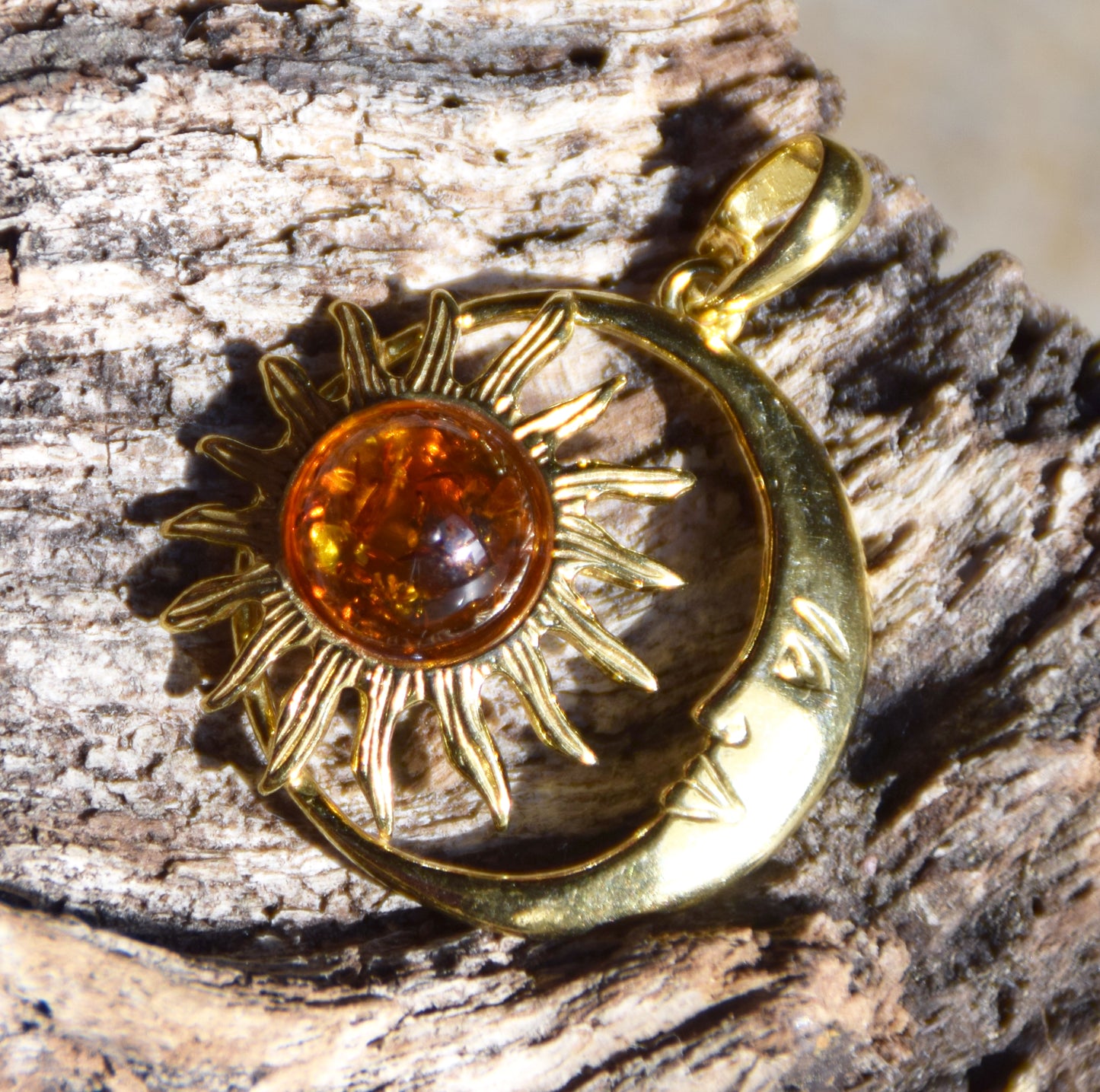 Sun and moon pendant with natural cognac-colored amber and 18k gold-plated silver, MJ Baltica, BZW183